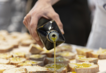 Olio extra vergine, il superfood più amato dagli italiani