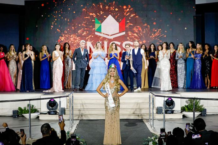 Claudia-Motta-Incoronazione