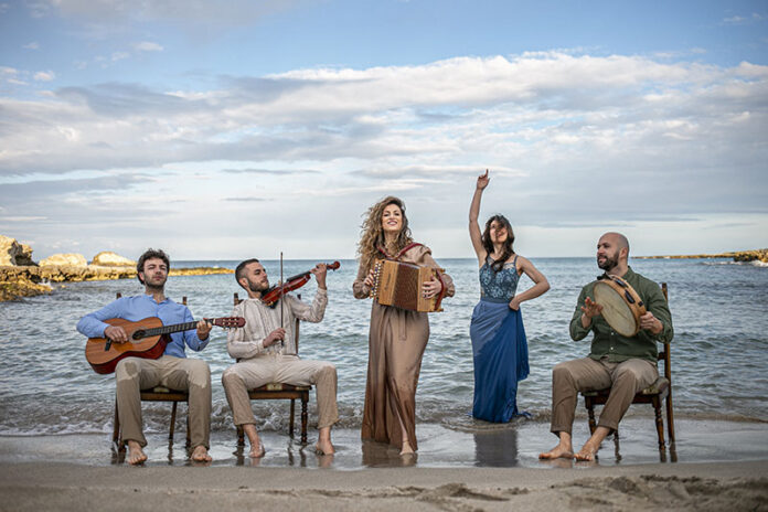 Consuelo-e-il-gruppo