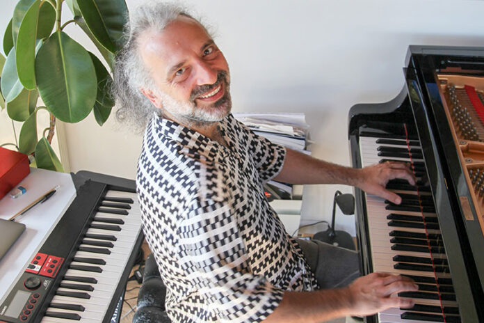 Stefano-Bollani-(ph--Valentina-Cenni)-1