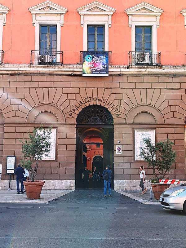 25-09-24-torna-a-Bari-la-European-researchers'-night_-presentato---il-programma-dell'iniziativa_0