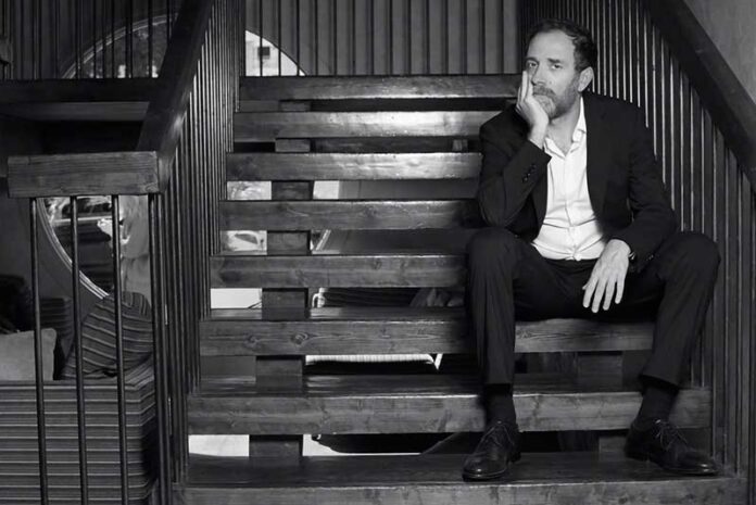 Valerio-Mastandrea--©-Riccardo-Ghilardi