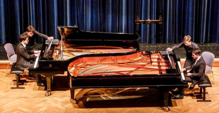 Concerto per due pianoforti