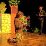 Sabato 1 novembre “Zio Mondo” in scena per la diciannovesima edizione della rassegna di teatro per ragazzi e famiglie Bagliori d’Ombra