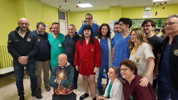 Mandrake-con---personale-sanitario