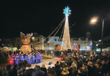 A Noicattaro si vive la magia del Natale con il maxi Villaggio di Babbo Natale, concerti e spettacoli itineranti e mascotte giganti