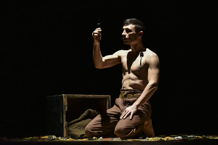 L'uomo-calamita-Circo-El-Grito-(3)