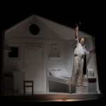 Sabato 7 e domenica 8 marzo Shhh! e Smile di Factory Compagnia Transadriatica per la rassegna Ci vuole un fiore