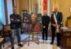 L’artista Emìr dona l’opera dedicata a San Nicola
