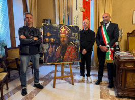 L’artista Emìr dona l’opera dedicata a San Nicola