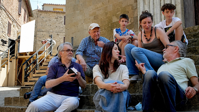 Storie-di-uomini,-donne-e-comunità