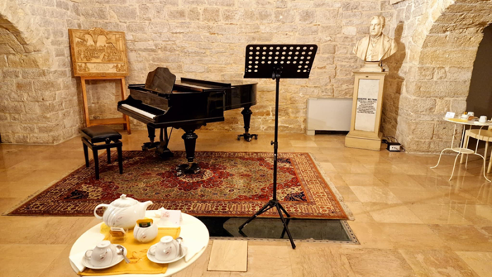 Un-tè-classico-a-Palazzo-delle-Arti-Beltrani-(4)