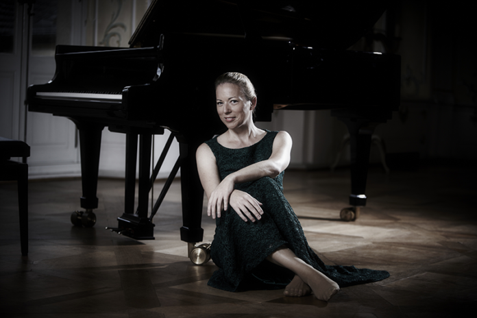 Uta-Weyand---(photo-Druschel)-1