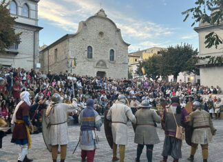 Pietramontecorvino abolisce l’euro, al via il Festival Internazionale dei Templari